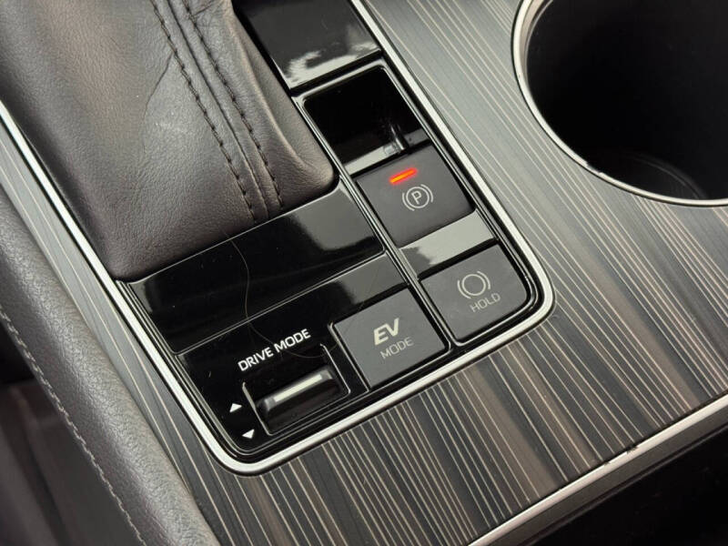 2022 Toyota Sienna Limited 7-Passenger