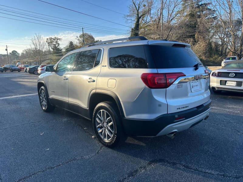 2017 GMC Acadia SLE-2