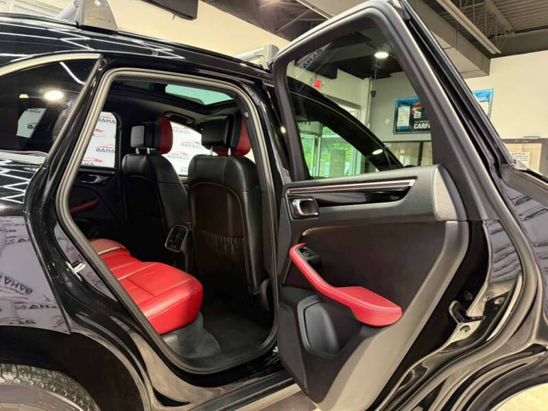 2023 Porsche Macan