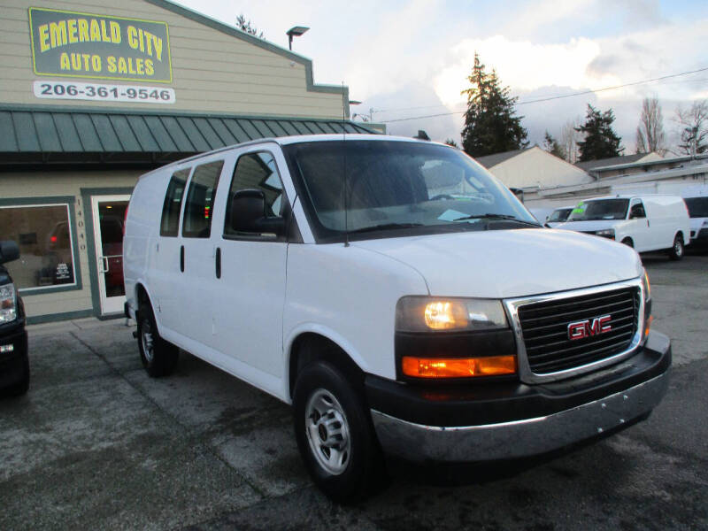 2022 GMC Savana 2500