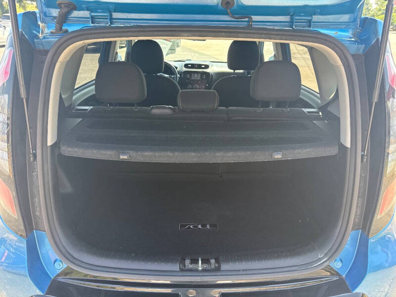 2016 Kia Soul +