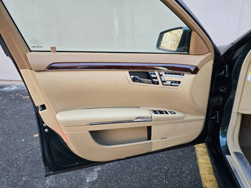 2010 Mercedes-Benz S-Class S 550 4MATIC