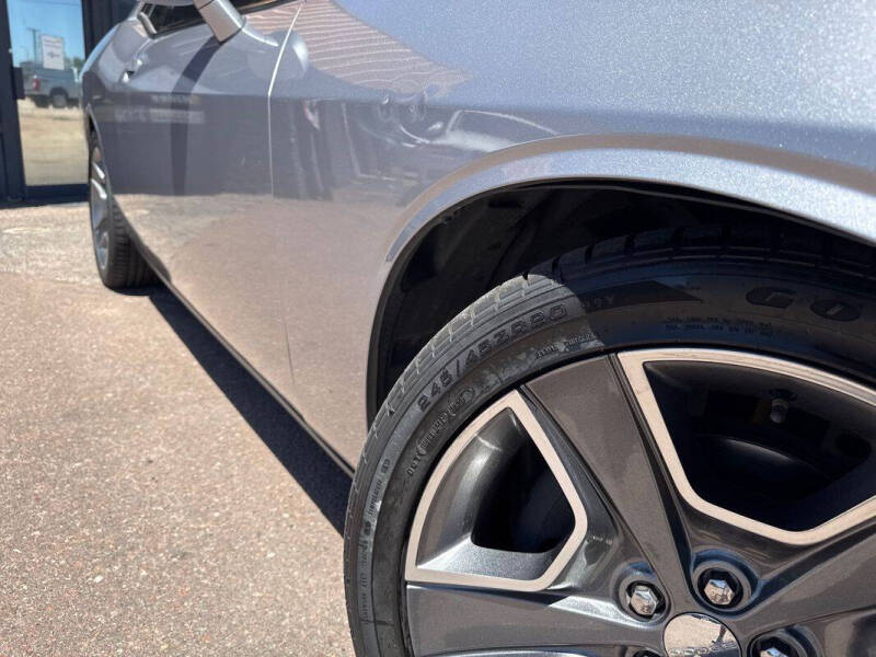 2014 Dodge Challenger R/T Plus
