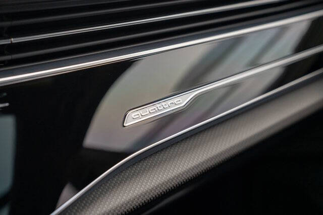 2020 Audi RS Q8 36