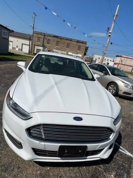 2014 Ford Fusion for sale at Sissonville Used Car Inc. in South Charleston WV