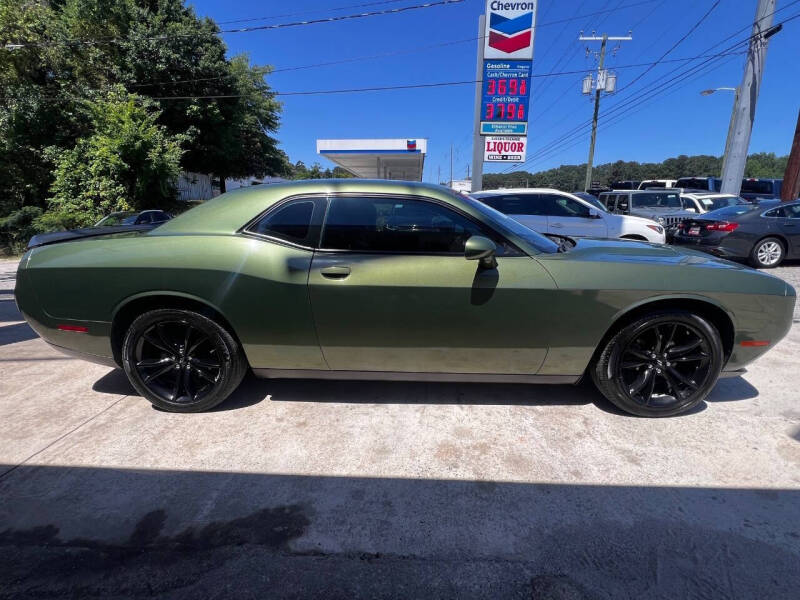 2018 Dodge Challenger SXT Plus