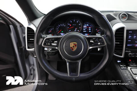 2017 Porsche Cayenne Platinum Edition