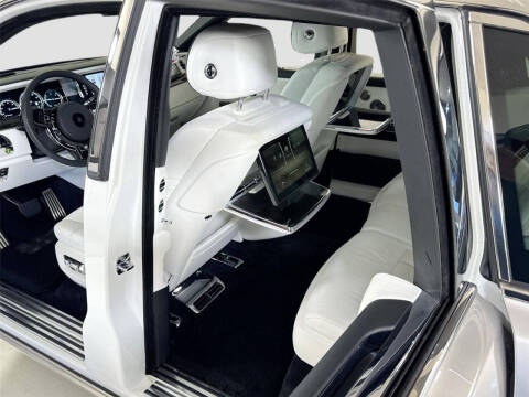2023 Rolls-Royce Phantom