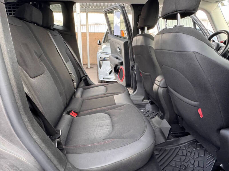 2016 Jeep Renegade Trailhawk