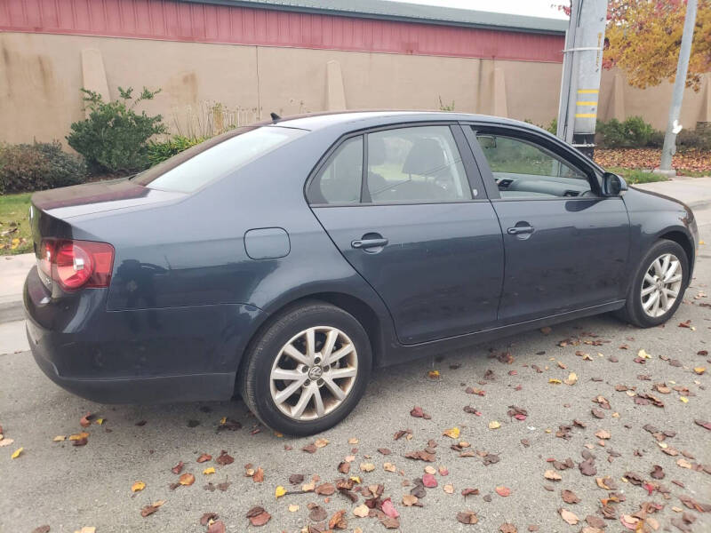 2010 Volkswagen Jetta Limited Edition PZEV