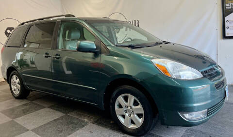 2004 Toyota Sienna for sale at Family Motor Co. in Tualatin OR