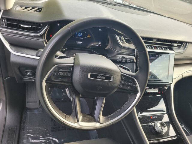 2023 Jeep Grand Cherokee L Laredo