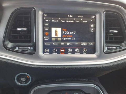 2020 Dodge Challenger SXT