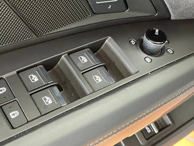 2023 Audi e-tron GT quattro Premium Plus