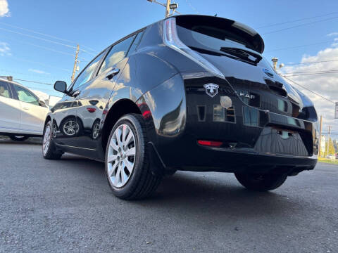 2013 Nissan LEAF S