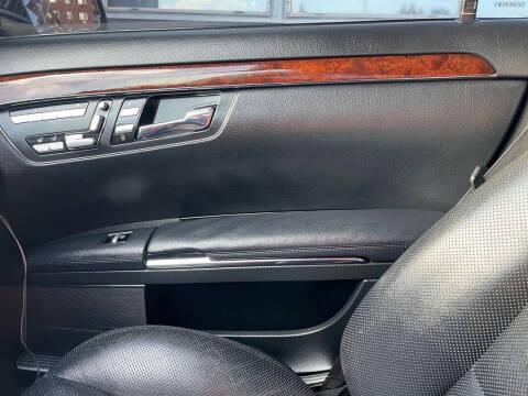 2012 Mercedes-Benz S-Class S 550 4MATIC