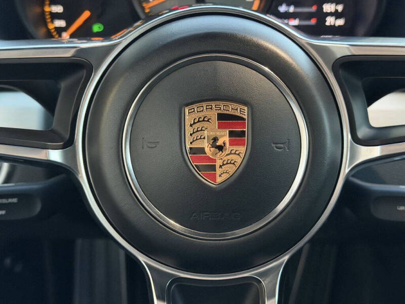 2016 Porsche Cayman GT4