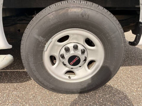 2023 GMC Savana 2500