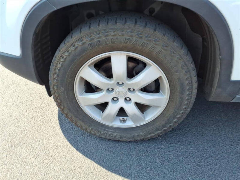 2011 Kia Sorento LX