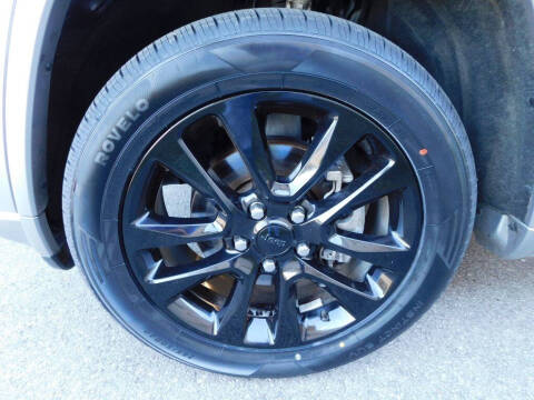 2019 Jeep Grand Cherokee Laredo