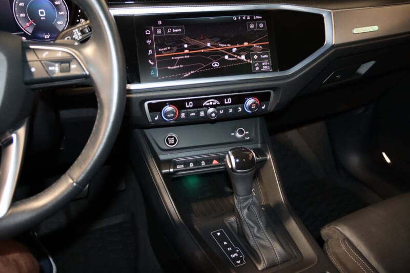 2021 Audi Q3 quattro S line Prem Plus 45 TFSI