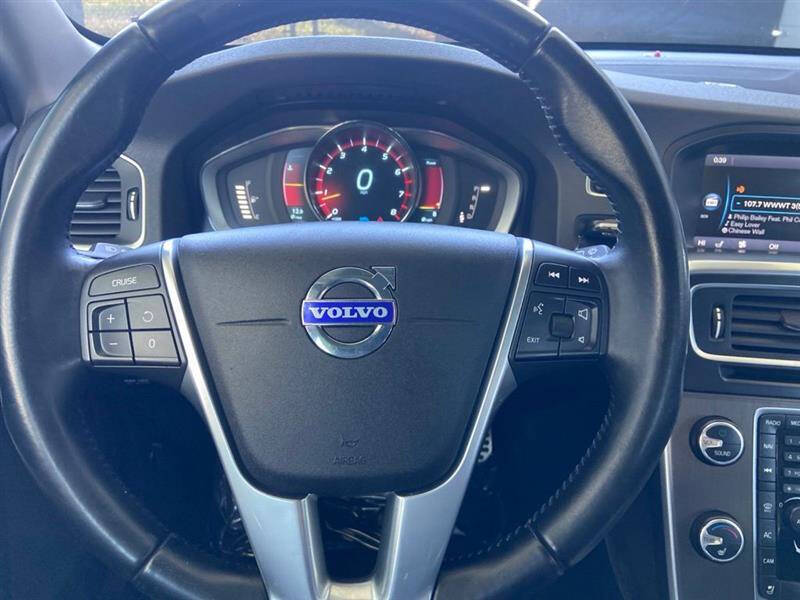 2015 Volvo V60 T5 Platinum