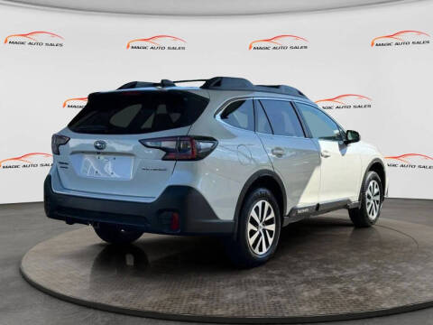 2022 Subaru Outback Premium