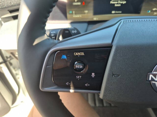 2026 Nissan LEAF Platinum+