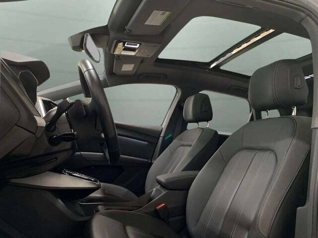 2024 Audi Q4 e-tron quattro Premium 55