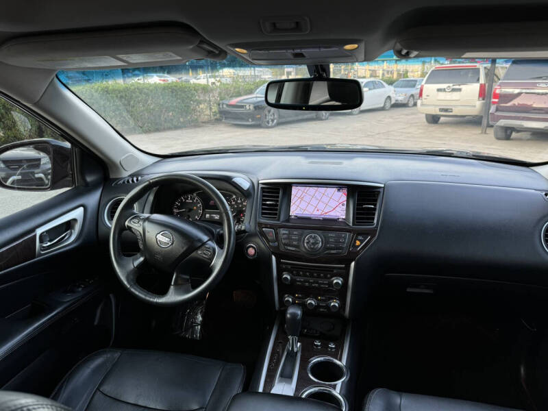 2013 Nissan Pathfinder Platinum