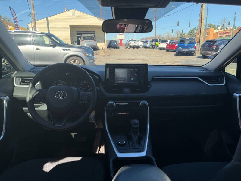 2021 Toyota RAV4 Hybrid LE