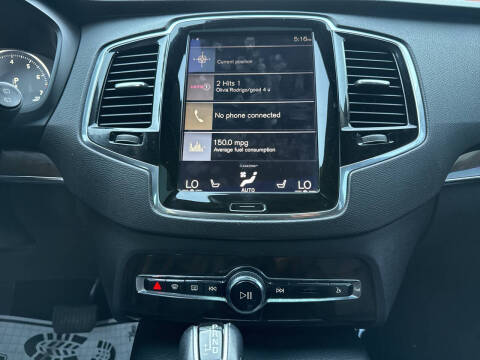 2017 Volvo XC90 T5 Momentum