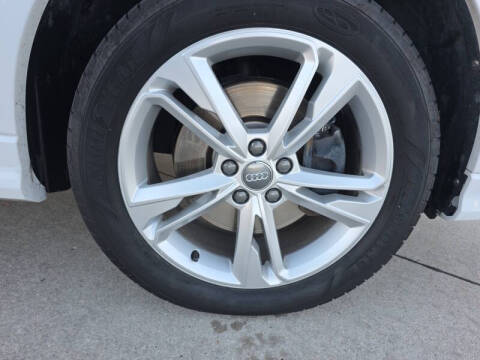 2020 Audi Q3 quattro S line Prem Plus 45 TFSI