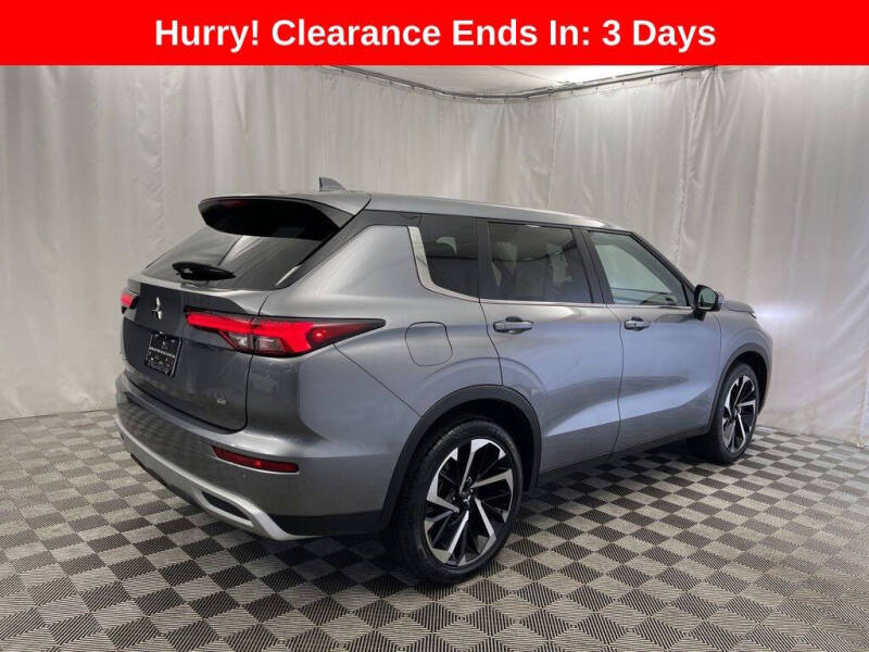 2024 Mitsubishi Outlander SE Black Edition