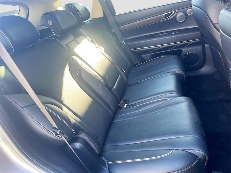 2022 Genesis GV80 2.5T