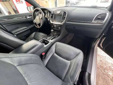 2011 Chrysler 300 Limited