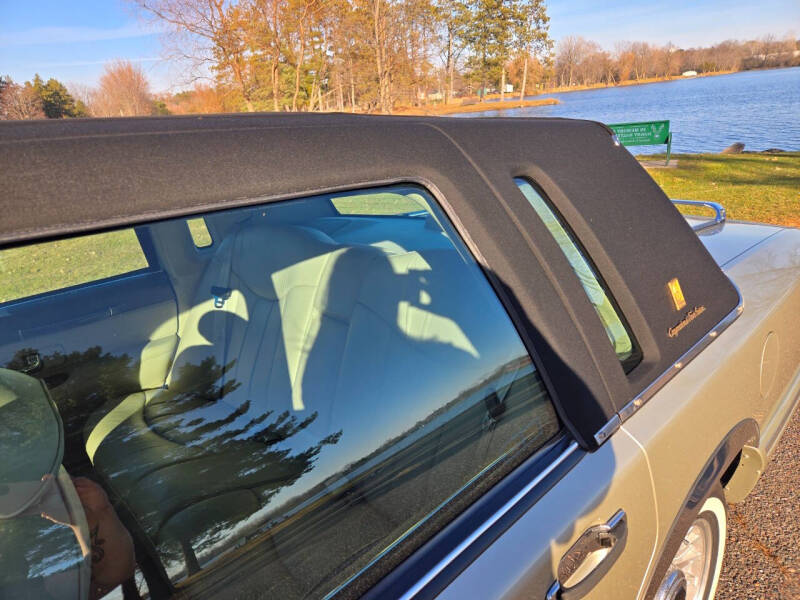 1997 Lincoln Town Car Executive