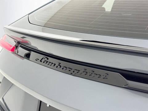 2023 Lamborghini Urus S
