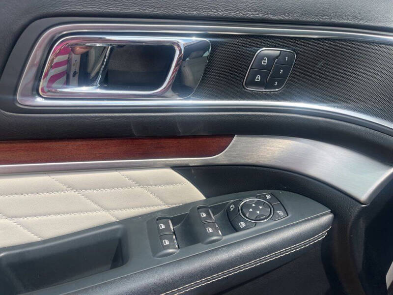 2018 Ford Explorer Platinum
