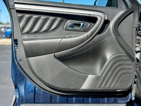2016 Ford Taurus SEL