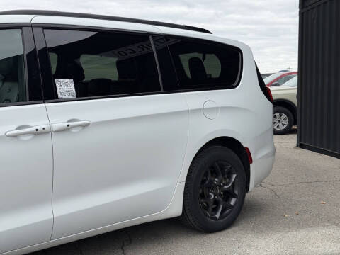 2019 Chrysler Pacifica Touring L Plus