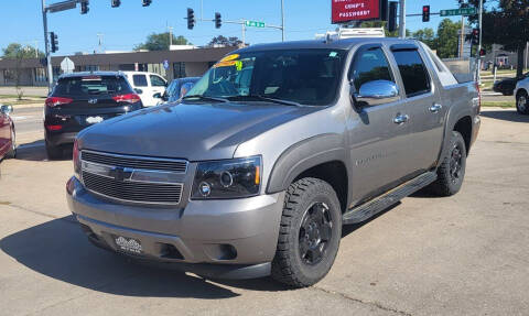 2009 Chevrolet Avalanche for sale at Corridor Motors in Cedar Rapids IA
