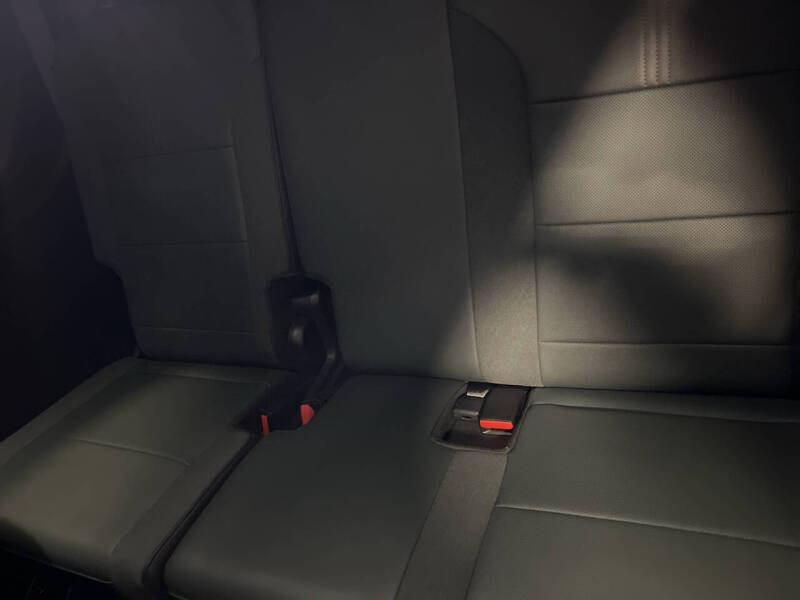 2024 GMC Acadia AT4