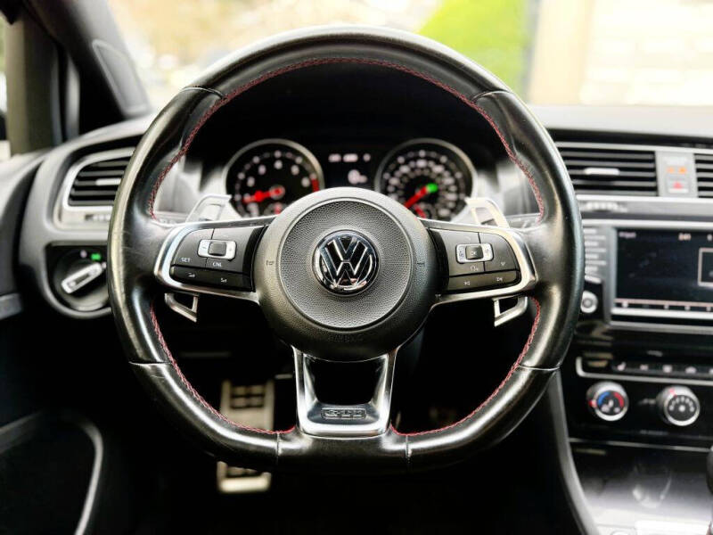 2017 Volkswagen Golf GTI