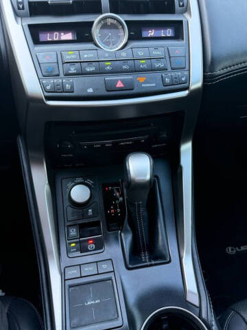 2017 Lexus NX 200t