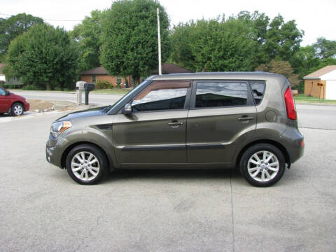 2013 Kia Soul for sale at Mikes Auto Sales LLC in Dale IN