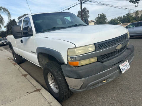 2001 Chevrolet Silverado 2500HD for sale at LUCKY MTRS in Pomona CA