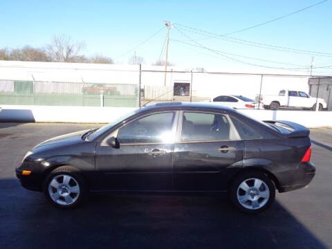 2007 Ford Focus for sale at Cars Unlimited Inc in Lebanon TN