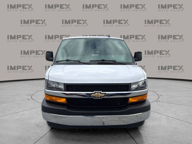 2024 Chevrolet Express 2500