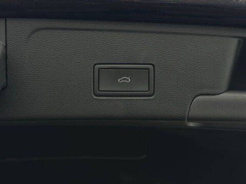 2025 Volkswagen Atlas Cross Sport SE 4Motion